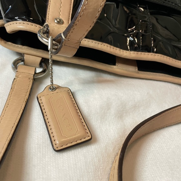 Vintage Authentic Coach Black Patent Leather Signature Shoulder Bag Purse F25487 - Picture 12 of 14